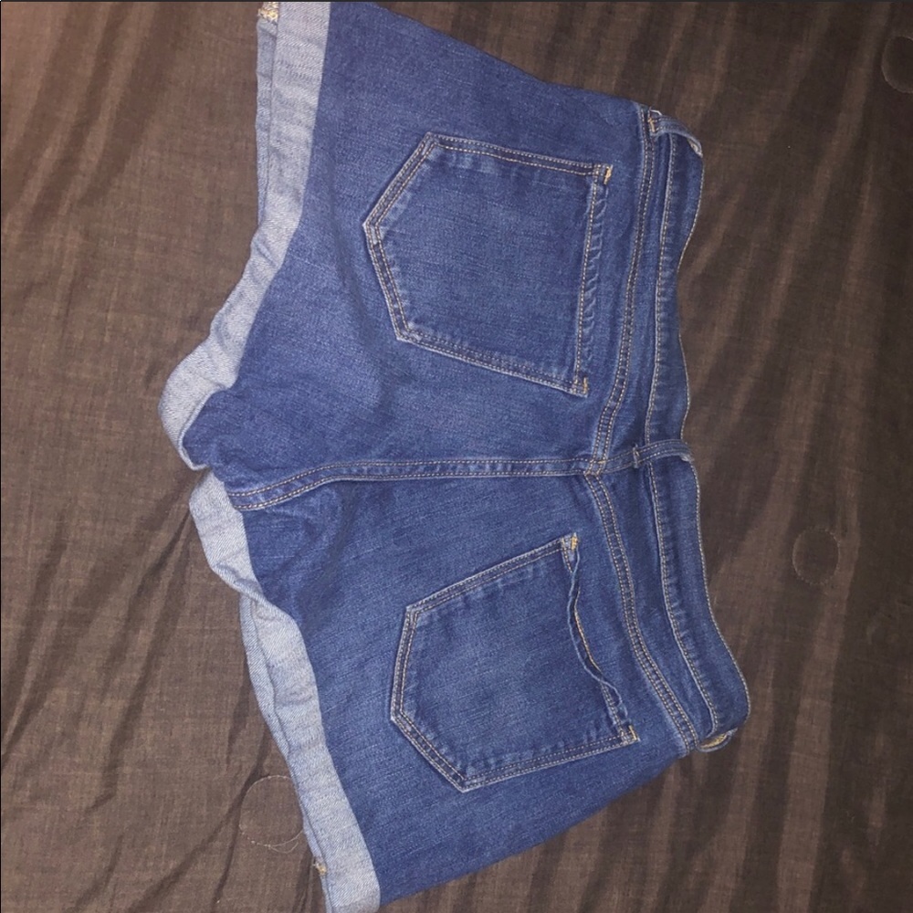 3 jean shorts (pink vs, old navy, Aeropostale)